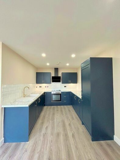 2 Bedroom Flat To Rent In Warstone Lane, Birmingham, West Midlands, B18