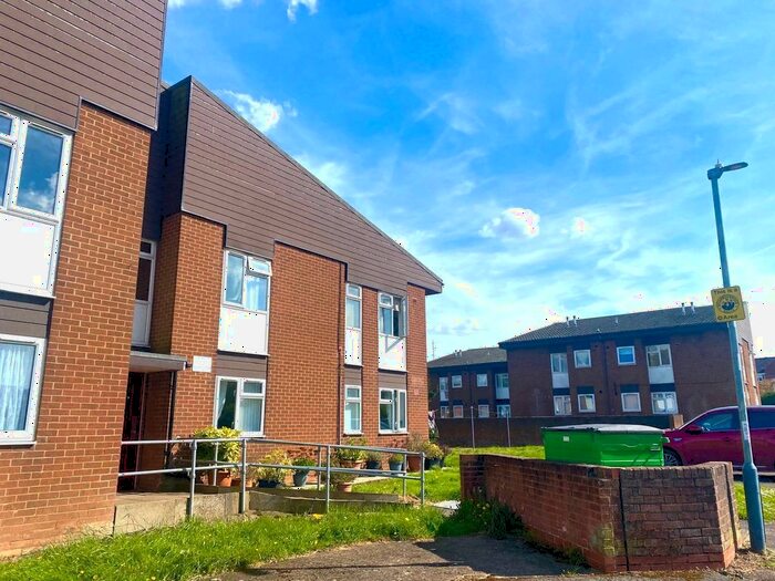 1 Bedroom Flat To Rent In Kingswood Road, Nuneaton, Warwickshire, CV10