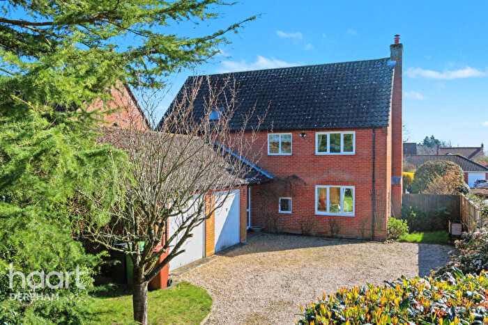 4 Bedroom Detached House For Sale In Norwich Road, Dereham, NR20