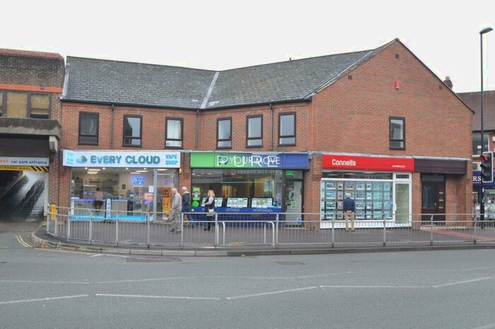 1 Bedroom Flat To Rent In West End Road, Southampton, SO18