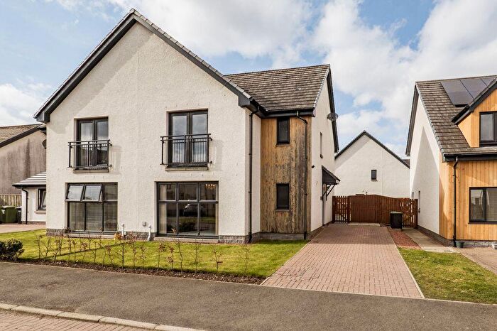3 Bedroom Semi-Detached House For Sale In Craigengar Gate, West Linton, EH46
