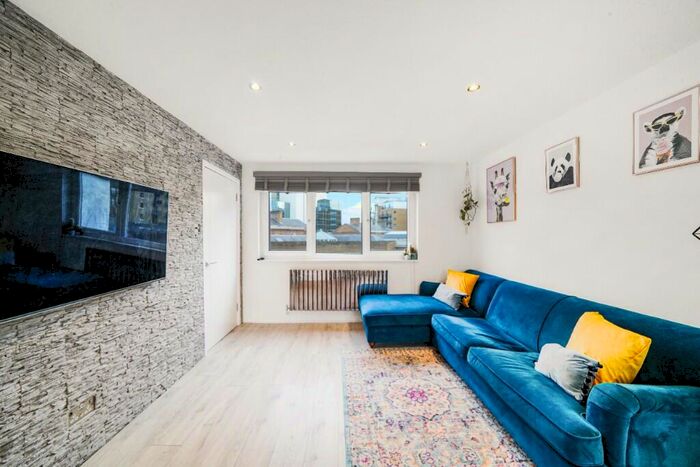 Studio To Rent In Great Clowes Street, Salford, Greater Manchester, M7