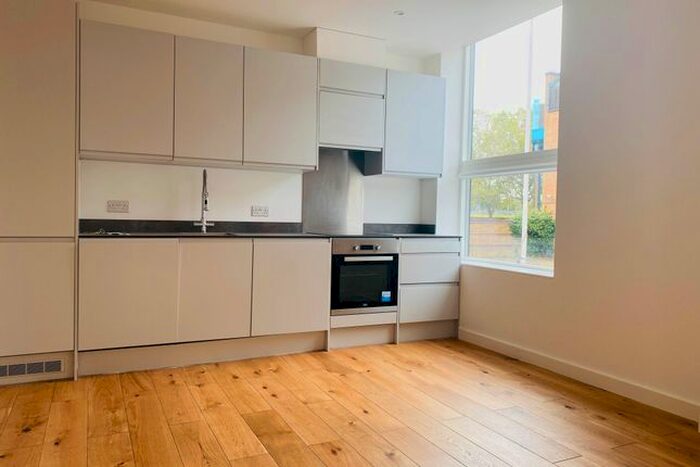 1 Bedroom Flat To Rent In The Gore, Basildon Town Centre, SS14