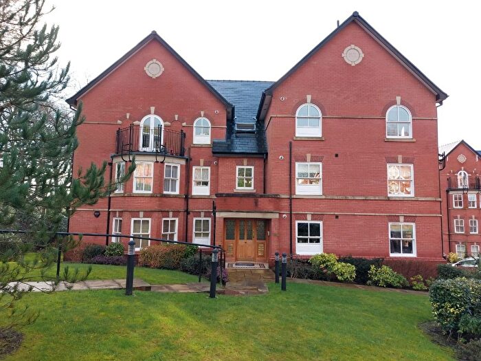 2 Bedroom Flat To Rent In Clevelands Drive, Heaton, Bolton, BL1