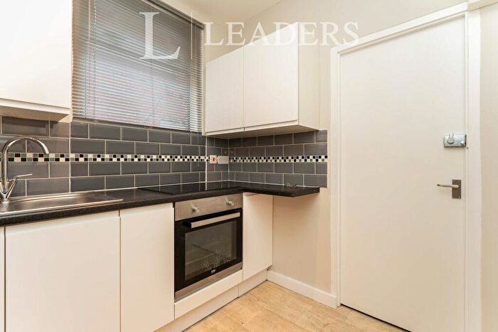 Flat To Rent In Bridge Road, SO19