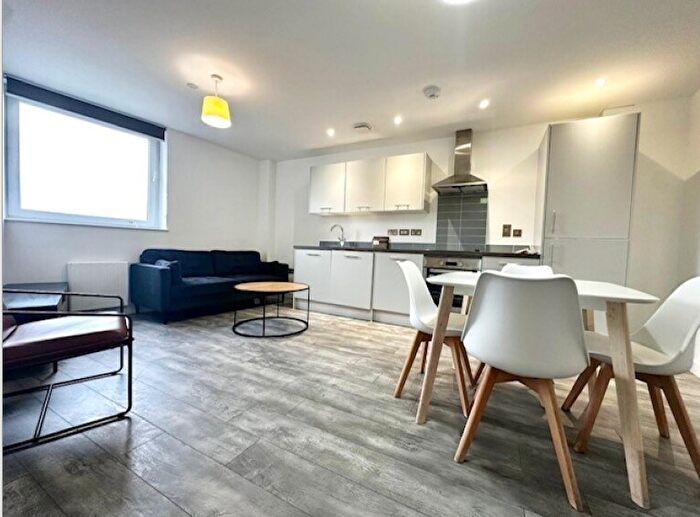 2 Bedroom Flat To Rent In Coventry Road, Birmingham, B25