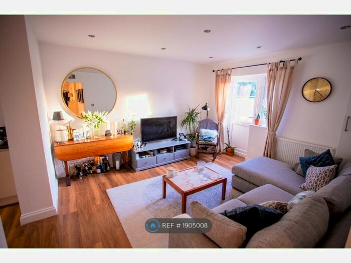 2 Bedroom Flat To Rent In Osborne Road, Thornton Heath, CR7