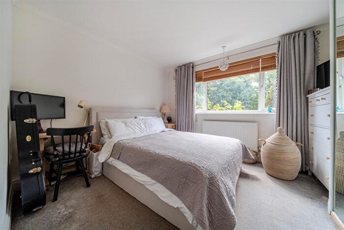 2 Bedroom Property To Rent In Greenacres, London, SE9