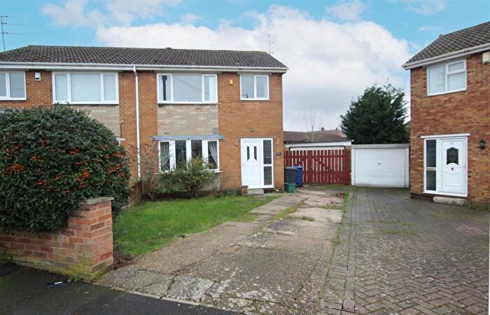 3 Bedroom Semi-Detached House For Sale In Grange Park, Kirk Sandall, Doncaster, DN3