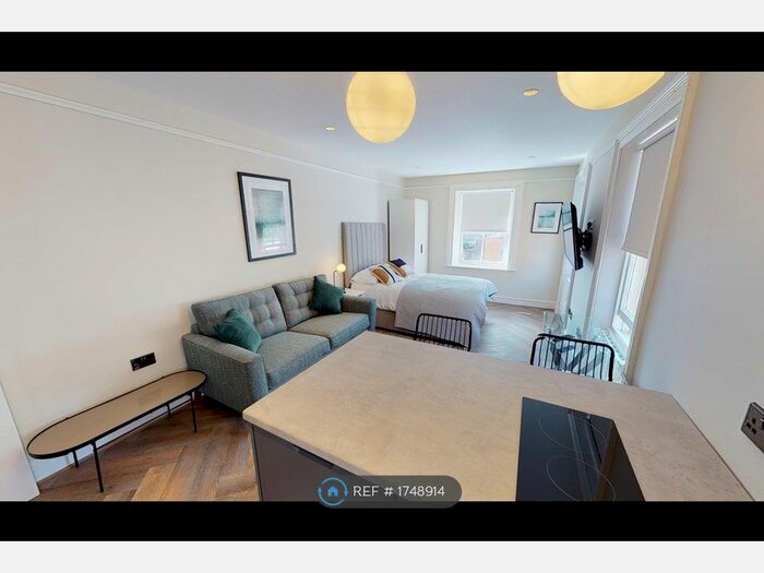 Studio To Rent In Lower Ground Floor, Liverpool, L1