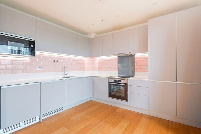 1 Bedroom Flat For Sale In Navigation Point, Hale Wharf, Ferry Lane, London, Greater London, Tottenham, London, N17