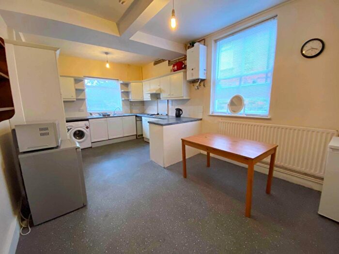 4 Bedroom Terraced House To Rent In Hobart Street, Clarendon Park, Leicester, LE2
