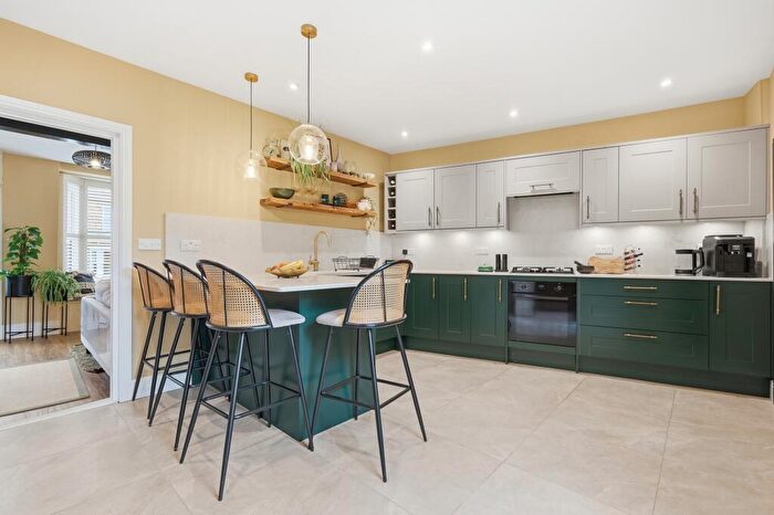 2 Bedroom Terraced House For Sale In City Centre, CM2