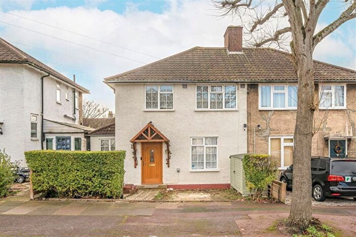 3 Bedroom Semi Detached House For Sale In Bournbrook Road, Blackheath, SE3