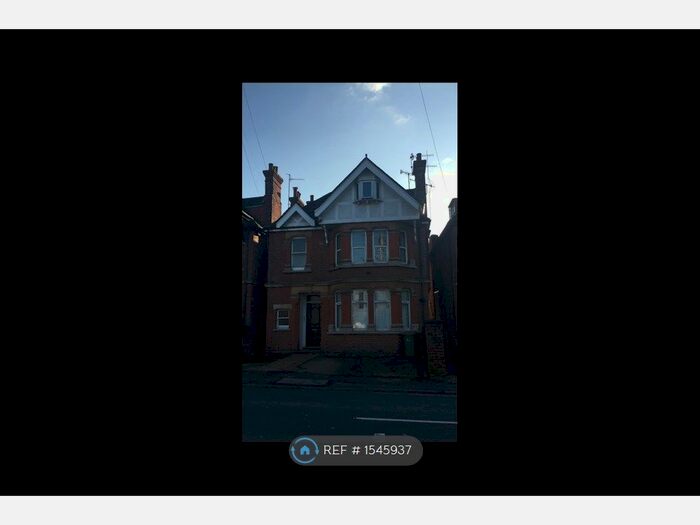 1 Bedroom Flat To Rent In York Road, Guildford, GU1