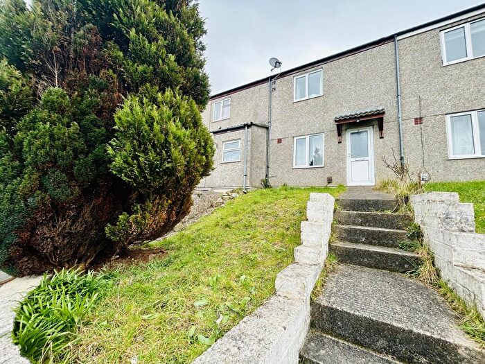 2 Bedroom House To Rent In Babis Farm Row, Saltash, PL12