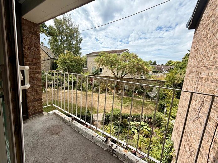 2 Bedroom House For Sale In Kenwood Bank Road, Sheffield, S7