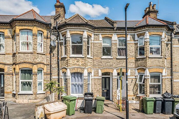 2 Bedroom Maisonette To Rent In Perran Road, Brixton, London, SW2