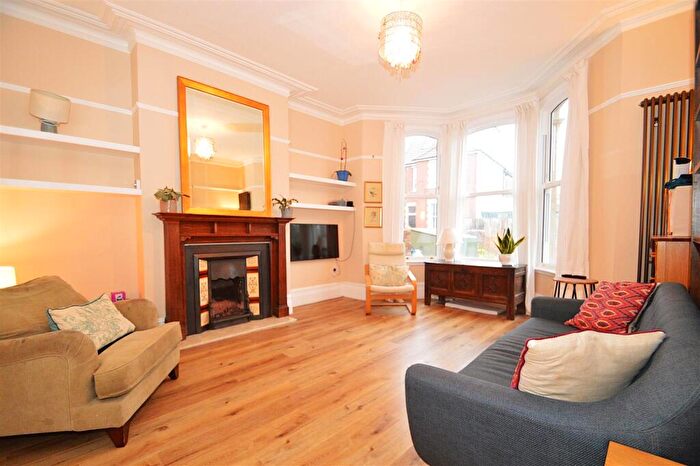 5 Bedroom House To Rent In Kent Road, Bristol, BS7
