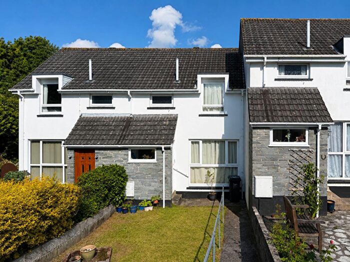 3 Bedroom Terraced House For Sale In Ward Close, Stratton, EX23