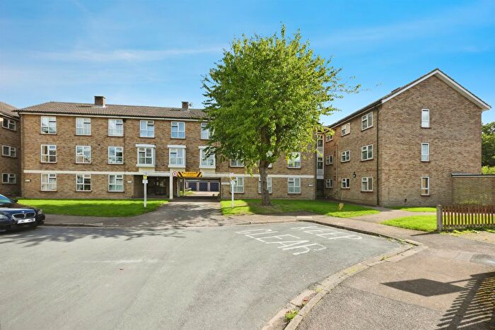 2 Bedroom Flat For Sale In Harrington Court, Hertford Heath, Hertford, SG13