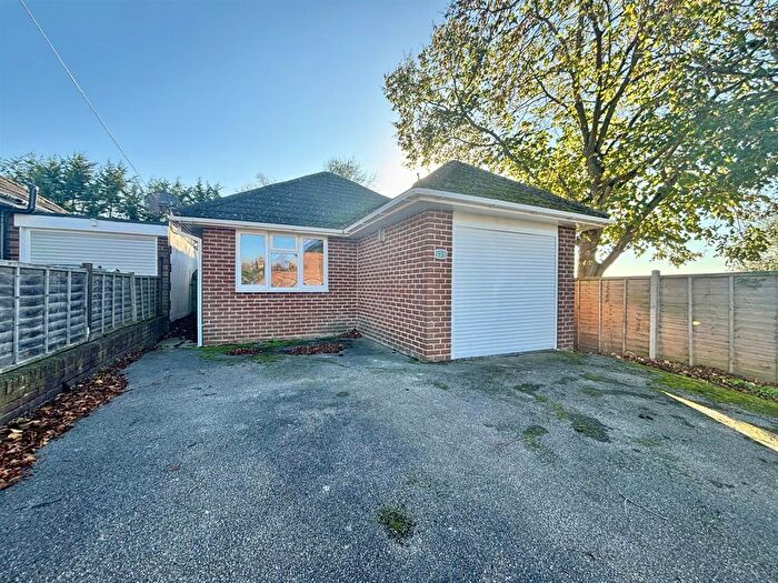 3 Bedroom Detached Bungalow For Sale In Bull Lane, Eccles, Aylesford, ME20