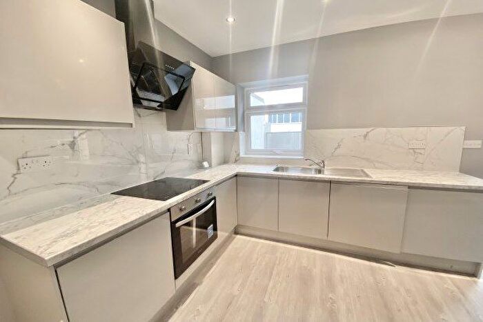 1 Bedroom Flat To Rent In The Royals, High Street, Southend-On-Sea, SS1