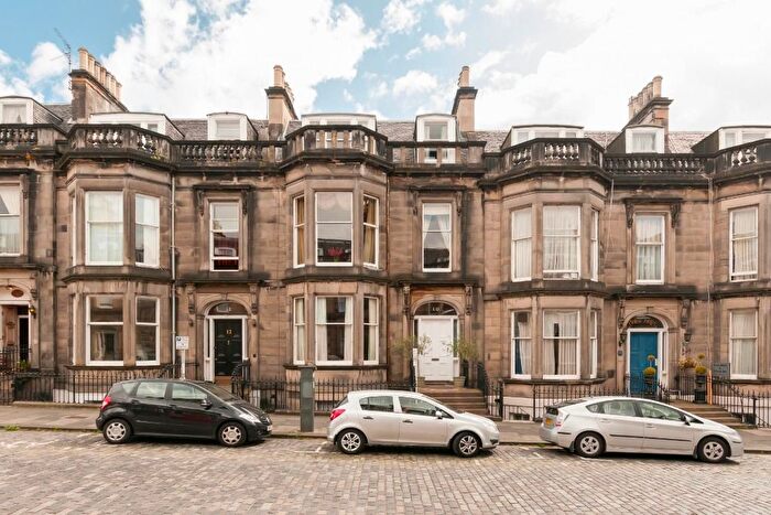 2 Bedroom Flat To Rent In Coates Gardens, West End, Edinburgh, EH12