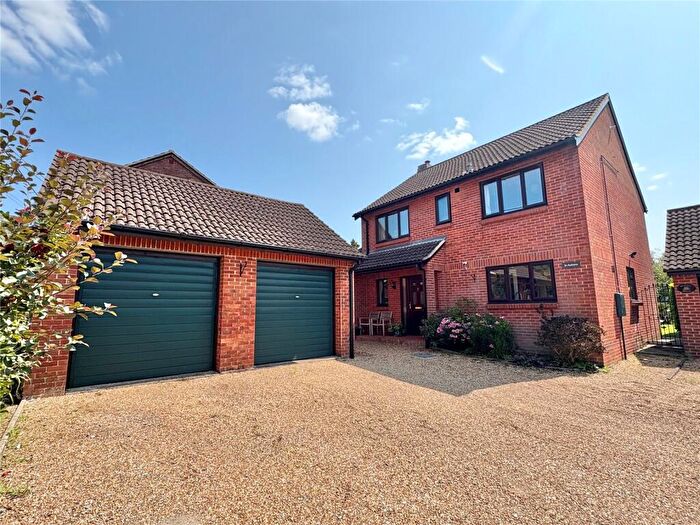 4 Bedroom Detached House For Sale In New Road, Swanmore, Southampton, Hampshire, SO32