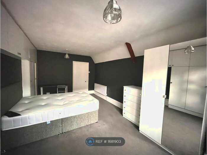 2 Bedroom Flat To Rent In London Road, Leicester, LE2