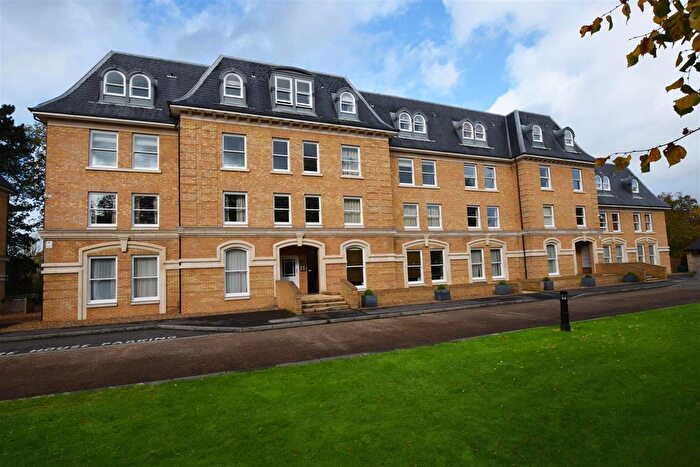 1 Bedroom Flat To Rent In Langdon Park, Teddington, TW11