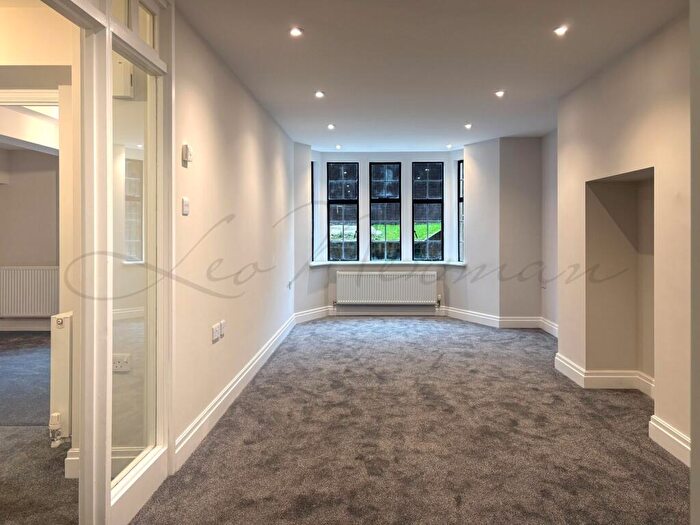 1 Bedroom Flat To Rent In Meadway Court, Hampstead Garden Suburbs, NW11