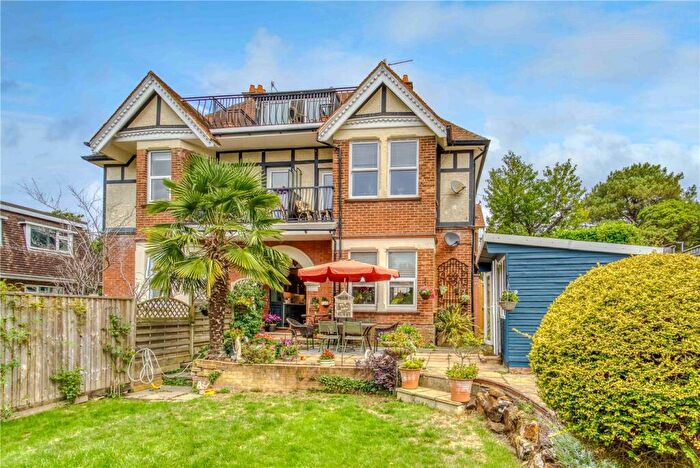 2 Bedroom Apartment For Sale In Ardmore Road, Lower Parkstone, Poole, Dorset, BH14