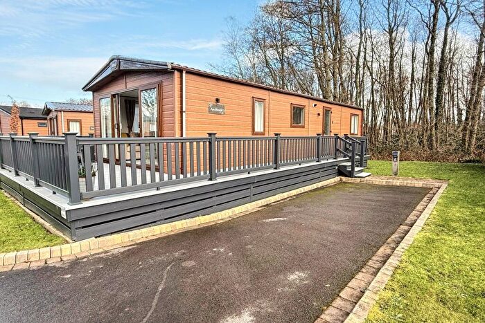 2 Bedroom Mobile Home For Sale In Landford, SP5