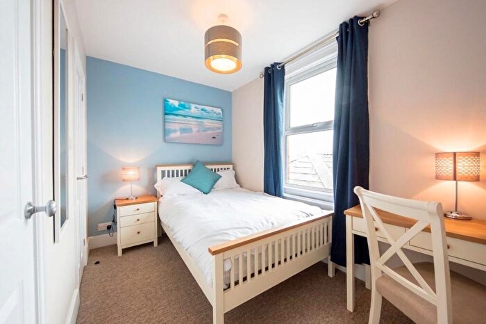 1 Bedroom End Of Terrace House To Rent In Dorothy Street, Reading, RG1