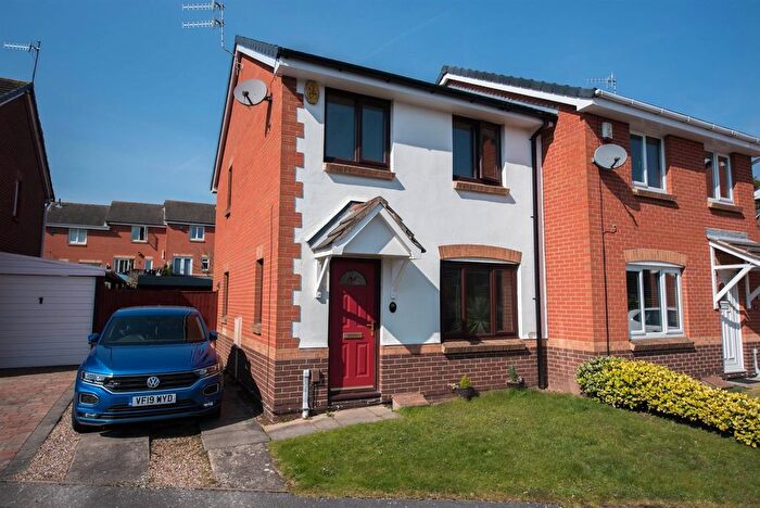 3 Bedroom Semi-Detached House To Rent In Beeston Close, Bestwood Village, Nottingham, NG6