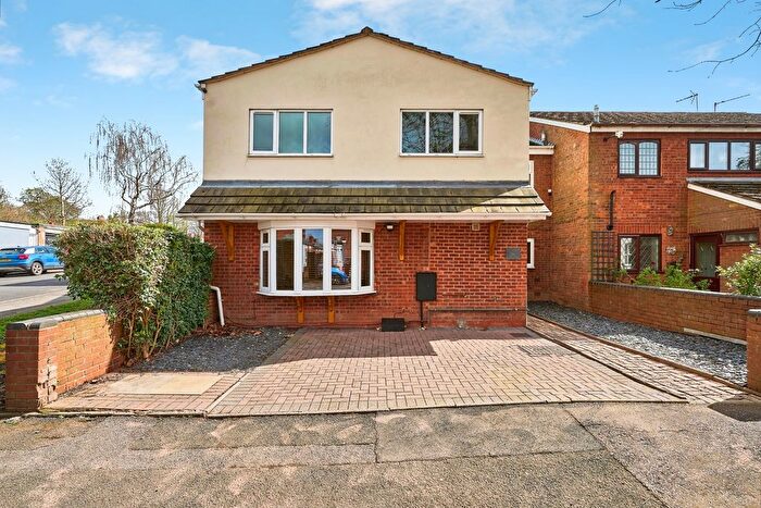 5 Bedroom Semi-Detached House For Sale In Rowley Street, Walsall, West Midlands, WS1