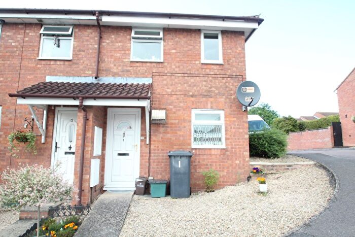 1 Bedroom Terraced House To Rent In Greenhill Court, Tuffley, Gloucester, GL4
