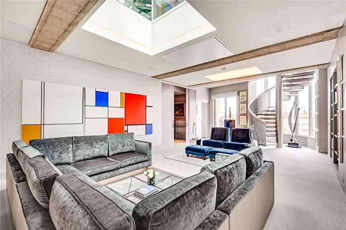 2 Bedroom Flat To Rent In Shoreditch High Street, Shoreditch, E1