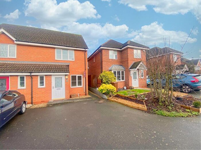 2 Bedroom End Of Terrace House For Sale In Barth Road, Great Oakley, Corby, NN18