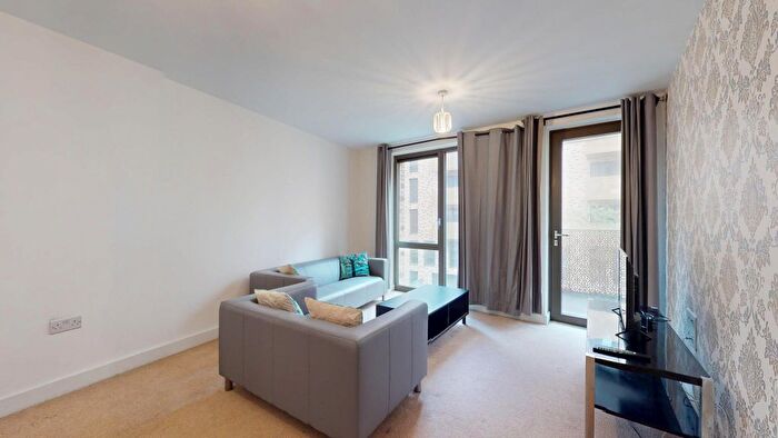 2 Bedroom Flat To Rent In Nelson Walk, London, E3