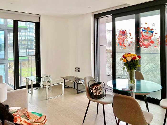 2 Bedroom Flat To Rent In Albert Embankment, London, SE1