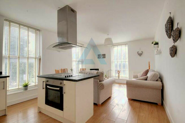 2 Bedroom Flat To Rent In Ferndale Street, London, E6