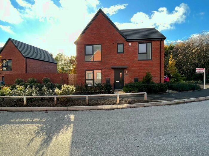 3 Bedroom Detached House To Rent In Woodcote Way, Chesterfield, Derbyshire, S40