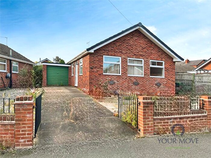 2 Bedroom Bungalow For Sale In Brynsmoor Road, Brinsley, Nottingham, Nottinghamshire, NG16