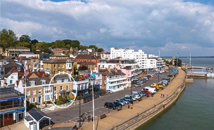 3 Bedroom Town House For Sale In Cowes, Isle Of Wight, PO31