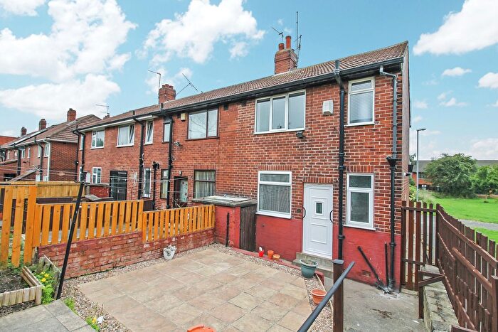 2 Bedroom End Of Terrace House To Rent In Nancroft Terrace, Leeds, West Yorkshire, LS12