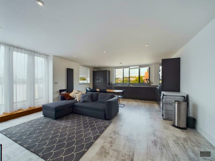 2 Bedroom Flat For Sale In Britayne House, Bartholomew Street East, Exeter, EX4