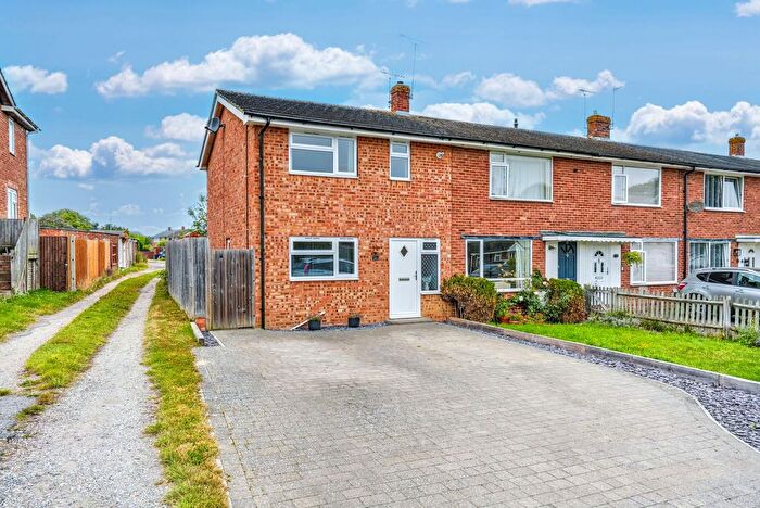 2 Bedroom End Of Terrace House For Sale In Jaggard Way, Staplehurst, TN12