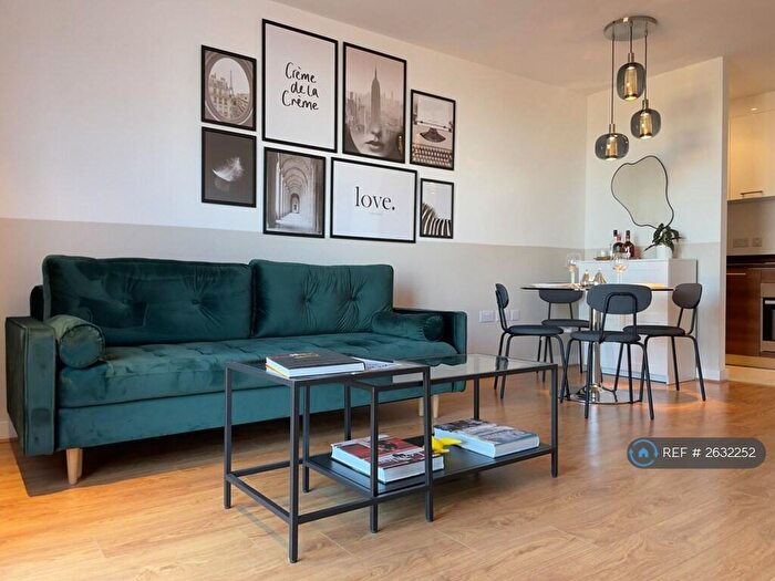 1 Bedroom Flat To Rent In Forge Square, London, E14